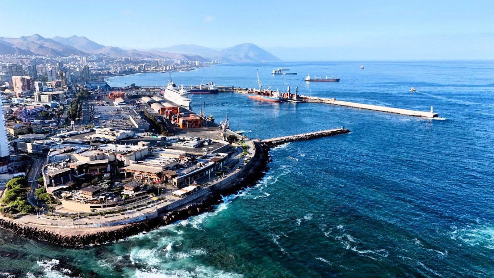 Puerto Antofagasta cumple 27 años reafirmando su rol como motor de desarrollo regional y plataforma de integración internacional