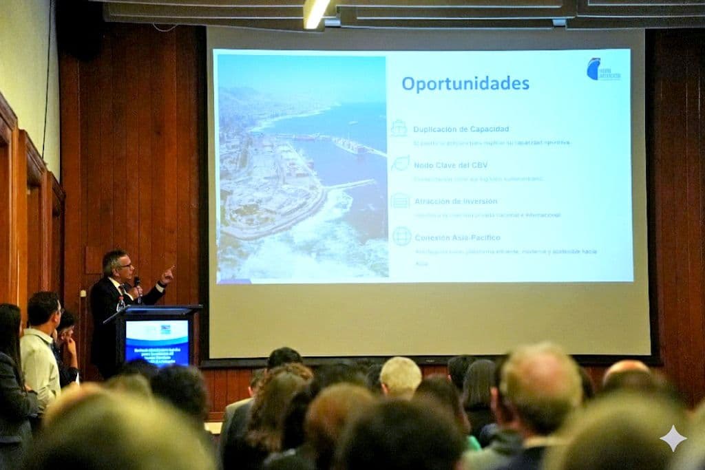 Puerto Antofagasta proyecta liderazgo logístico en seminario del Corredor Bioceánico