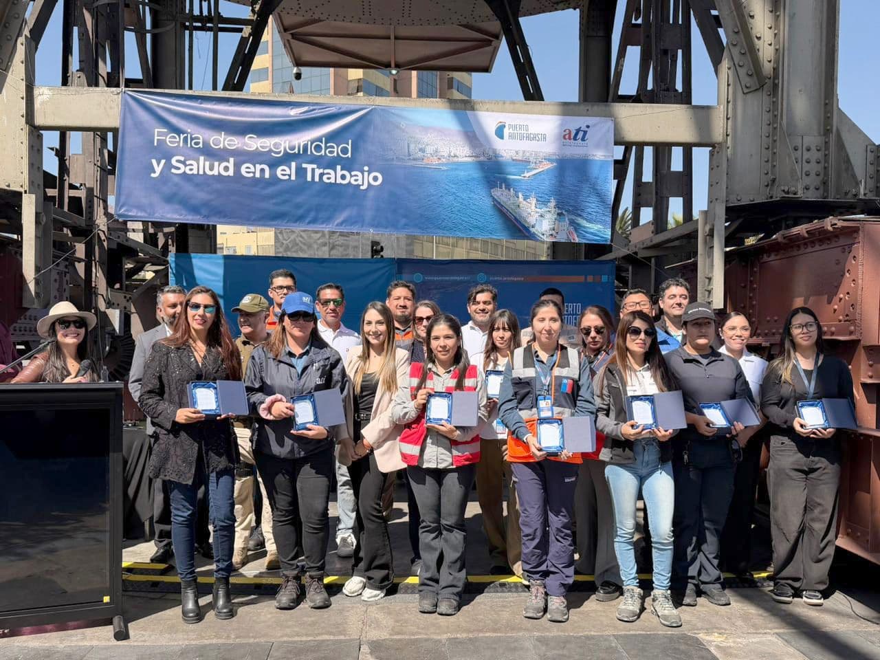 Puerto Antofagasta y Antofagasta Terminal Internacional realizaron feria abierta a la comunidad sobre seguridad y salud en el trabajo